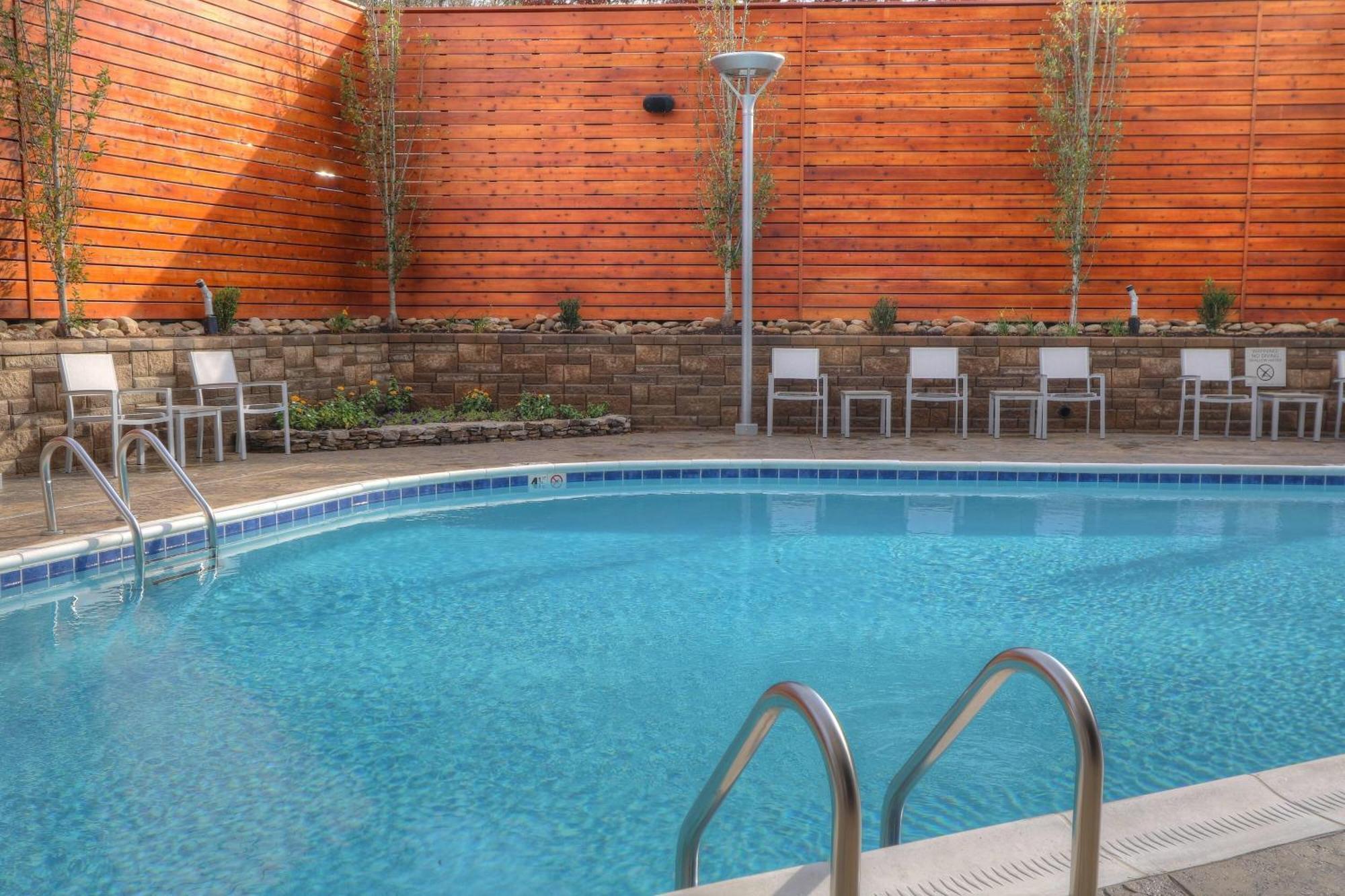 Fairfield Inn & Suites By Marriott Gatlinburg Downtown Zewnętrze zdjęcie