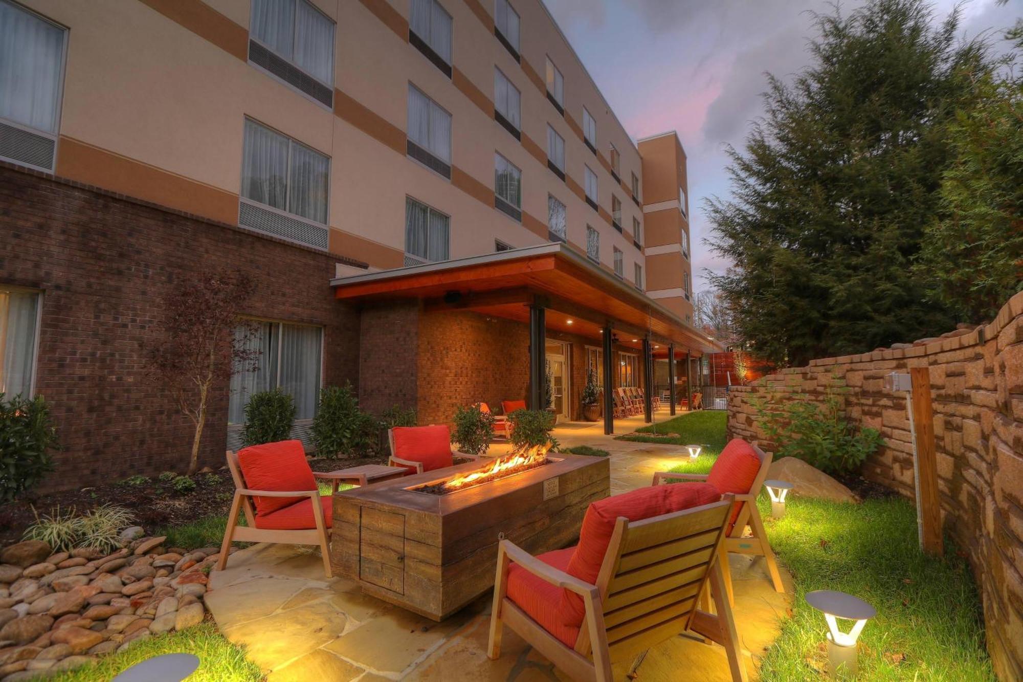 Fairfield Inn & Suites By Marriott Gatlinburg Downtown Zewnętrze zdjęcie